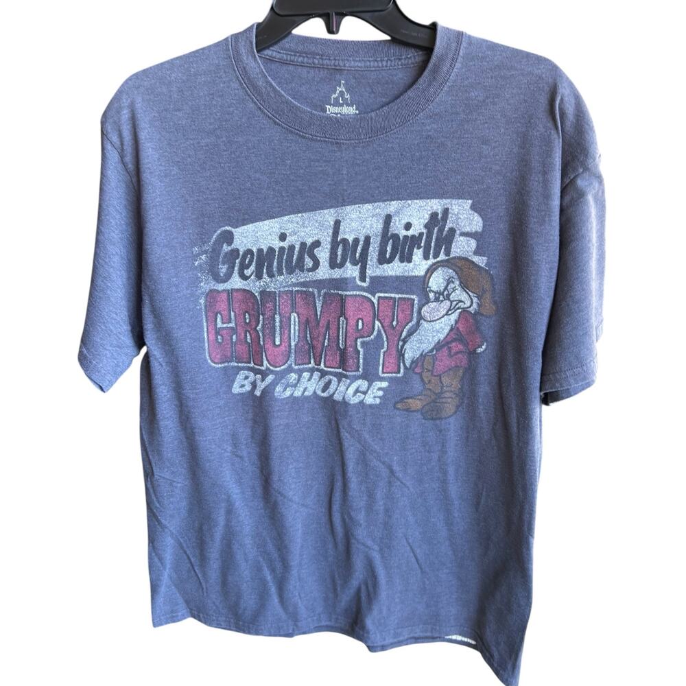 Disney Thrashed Gray Grumpy Snow White Graphic Te… - image 1